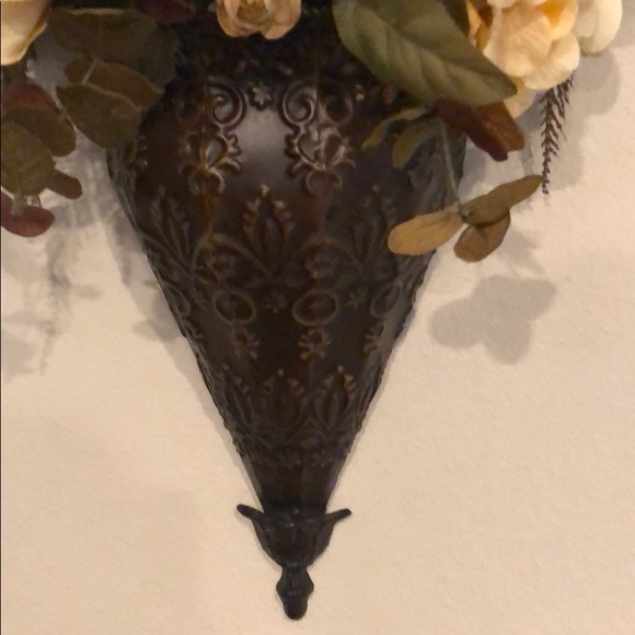 Wall Decor - Picture 3 of 6